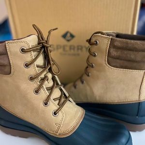Men’s New in Box Sperry Cold Bay Duck Boot 7.5